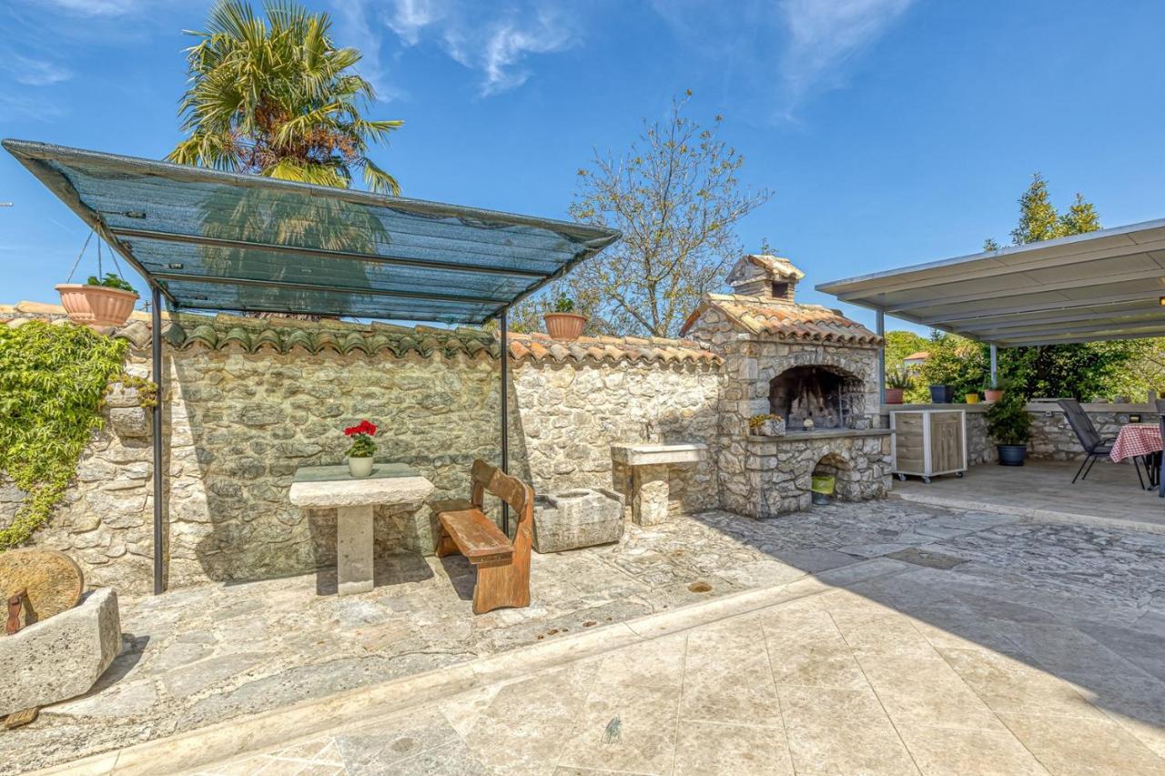 Holiday House Lidia I Rina Pican Luaran gambar