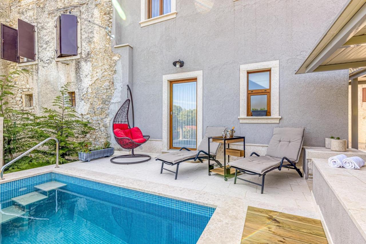 Holiday House Lidia I Rina Pican Luaran gambar